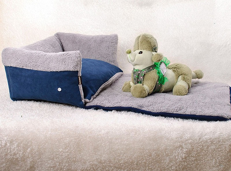 Removable Pet Bed with Blanket